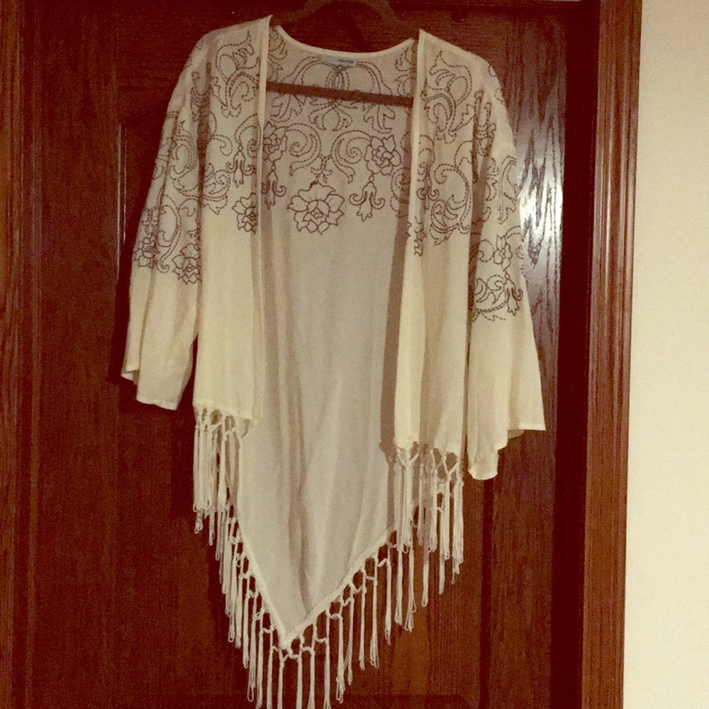 Fringe lightweight sweater